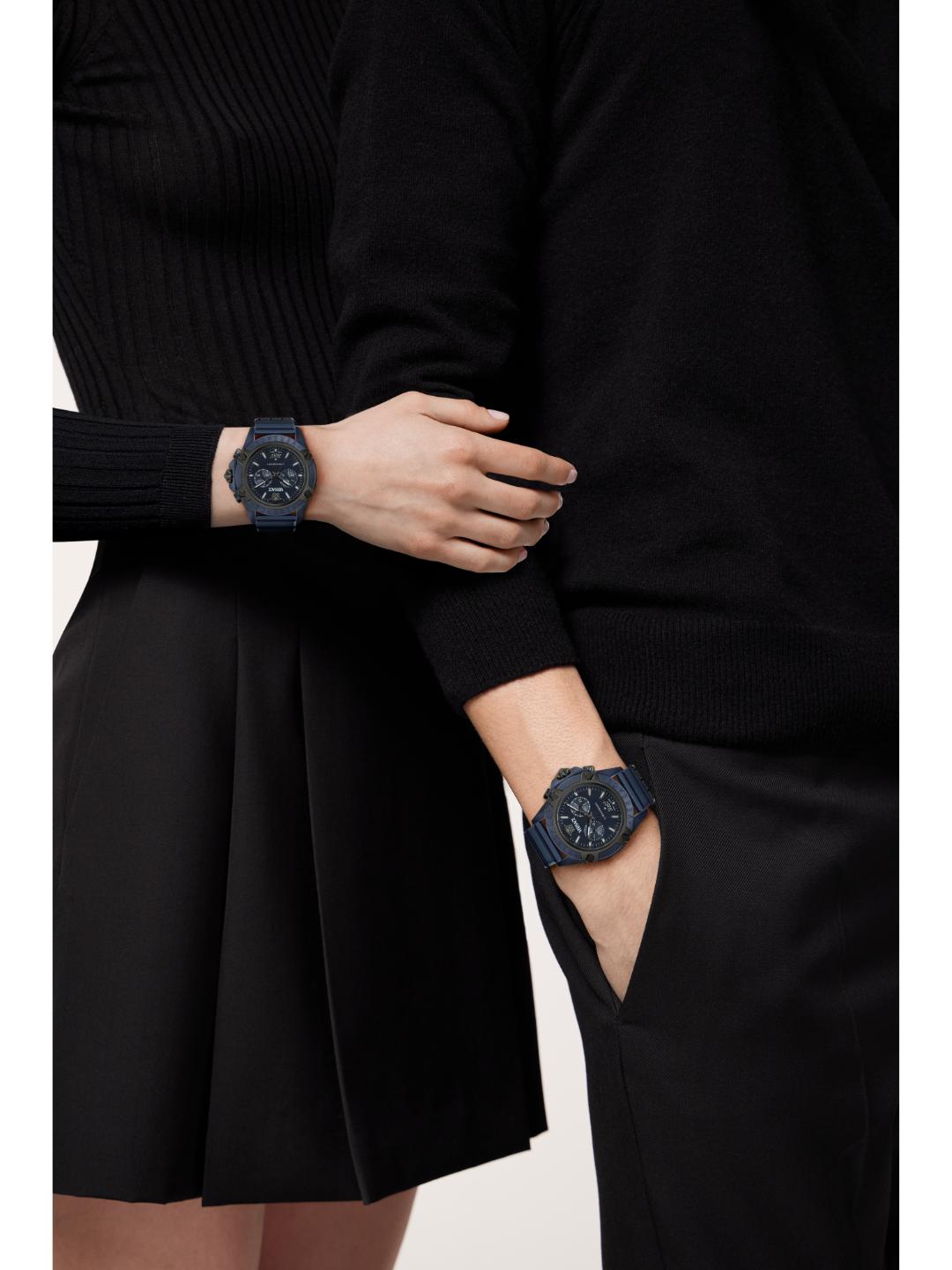 Versace ICON ACTIVE Unisex 44 mm Blue Dial Analog Watch VE8P00624