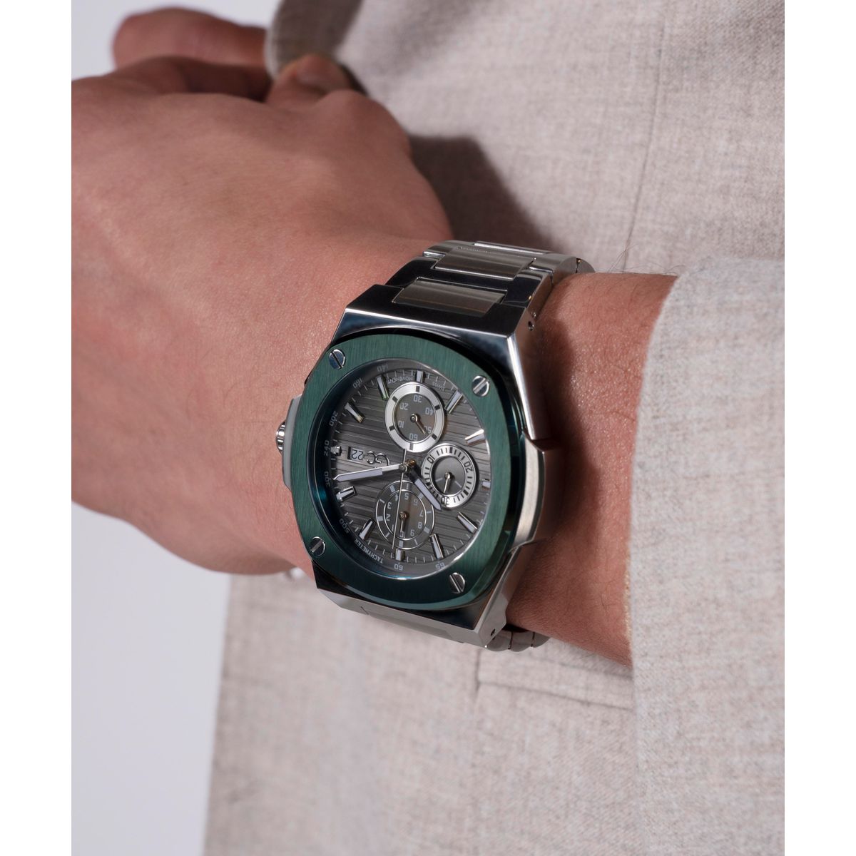 Guess Collection Sportchic Men 44 mm Grey Dial Chronograph Watch Y99022G5MF