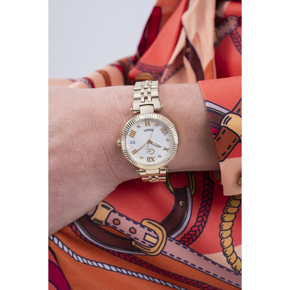 Guess Collection Gdr Flair White Round Dial Analog Women Watch Z01004L1MF