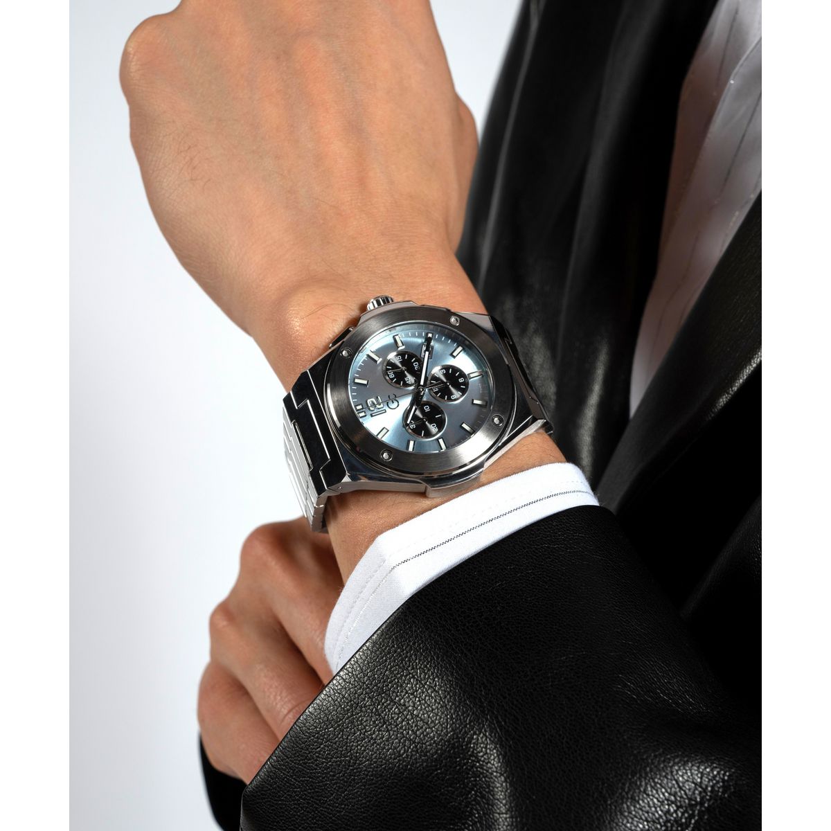 Guess Collection Sportchic Men 44 mm Blue Dial Chronograph Watch Z33001G7MF