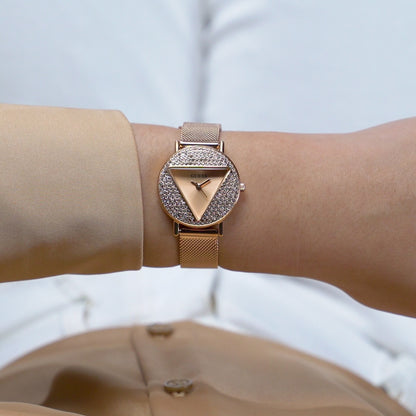 GUESS Women Rose Gold Round Dial Analogue Watch- GW0671L3